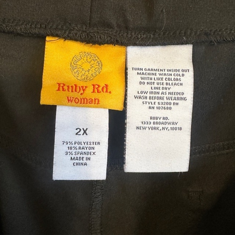 Ruby Rd Women's‎ Black Pull On Embellished Legging Ankle Pants 2X - Picture 9 of 9
